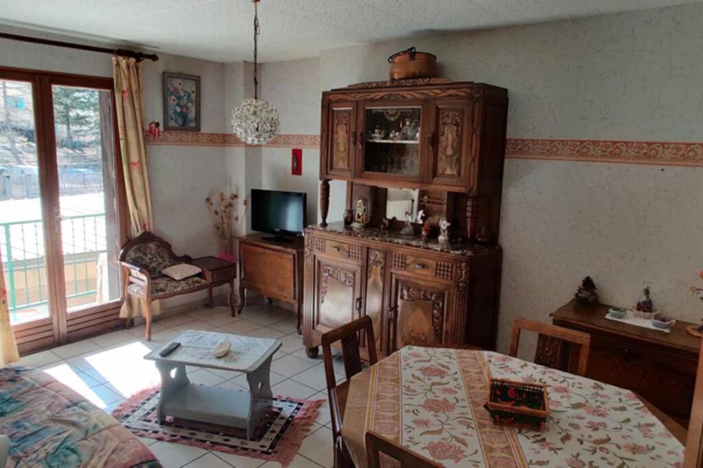 Maison Calme Independante Et Vue Sur Les Montagnes Briançon Kültér fotó